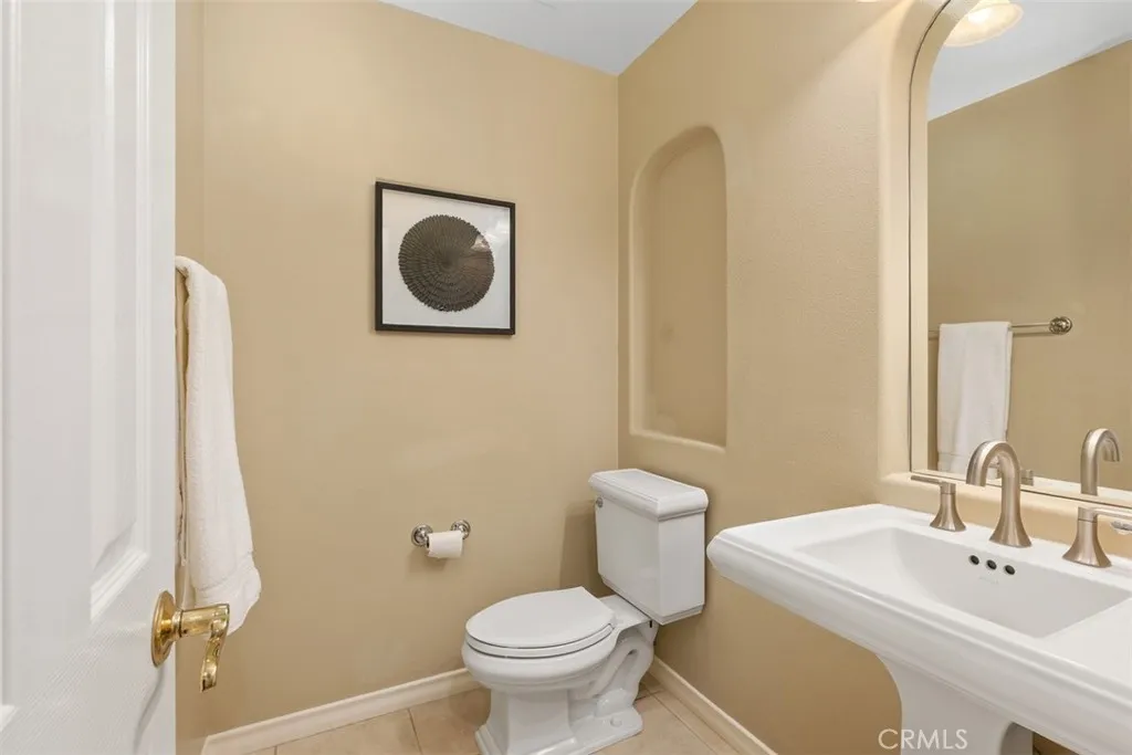 22846 Hunter Creek, Mission Viejo, California 92692 home-pic-37
