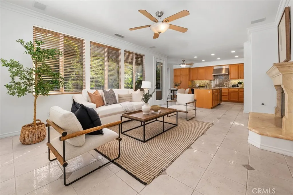 22846 Hunter Creek, Mission Viejo, California 92692 home-pic-18