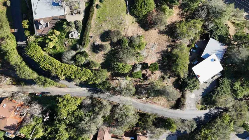 Aerial view of property and surrounding area