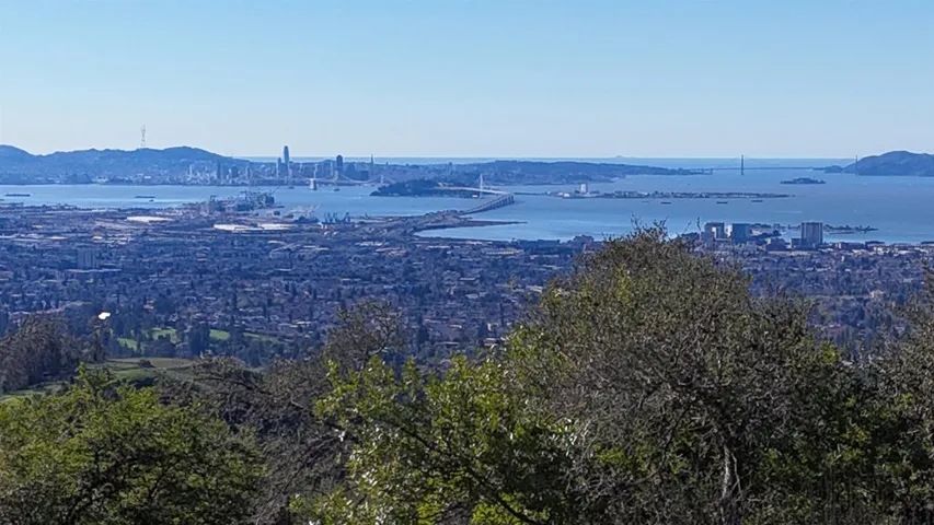 Bird's eye view of a water and mountain view