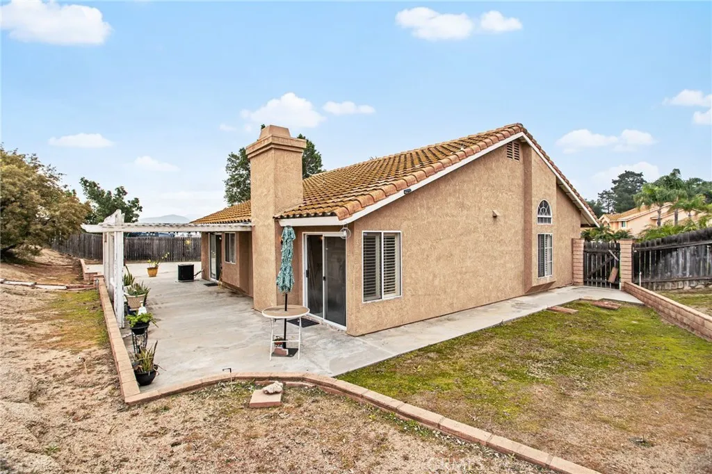 791 La Loma, Corona, California 92879 home-pic-29