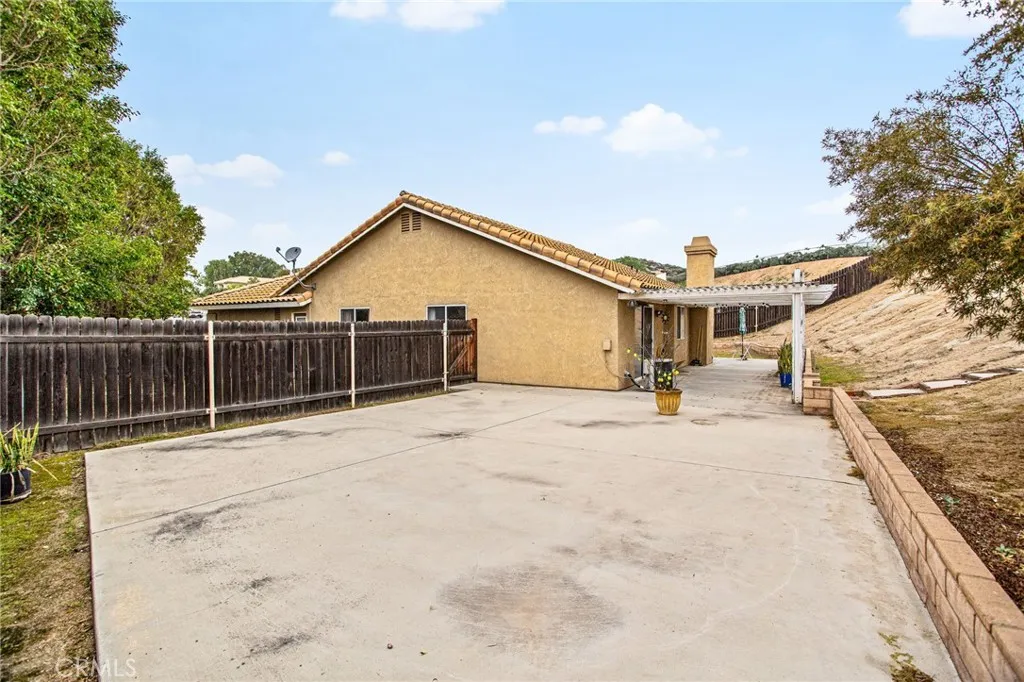 791 La Loma, Corona, California 92879 home-pic-35