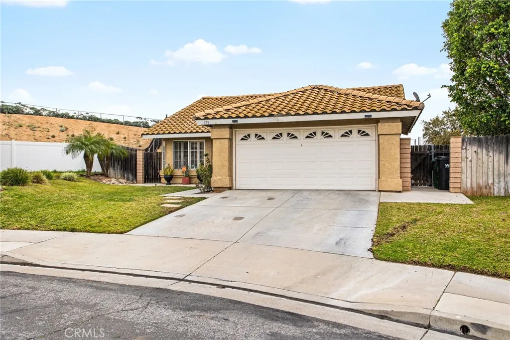 791 La Loma, Corona, California 92879 home-pic-58