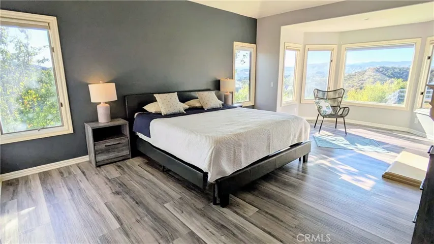15435 Live Oak Springs Canyon, Canyon Country, California 91387