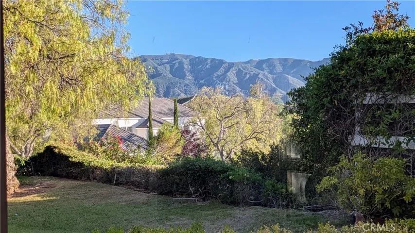 15435 Live Oak Springs Canyon, Canyon Country, California 91387