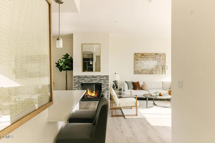 40_302_VERDARA_DAMOREhameline glendale