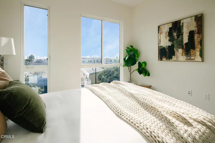 47_302_VERDARA_DAMOREhameline glendale