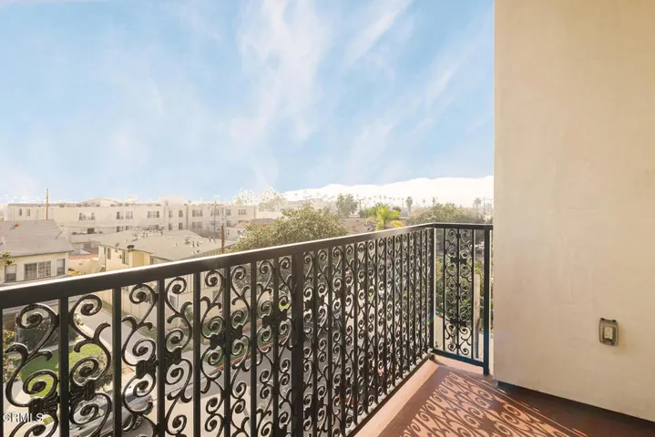 38_302_VERDARA_DAMOREhameline glendale