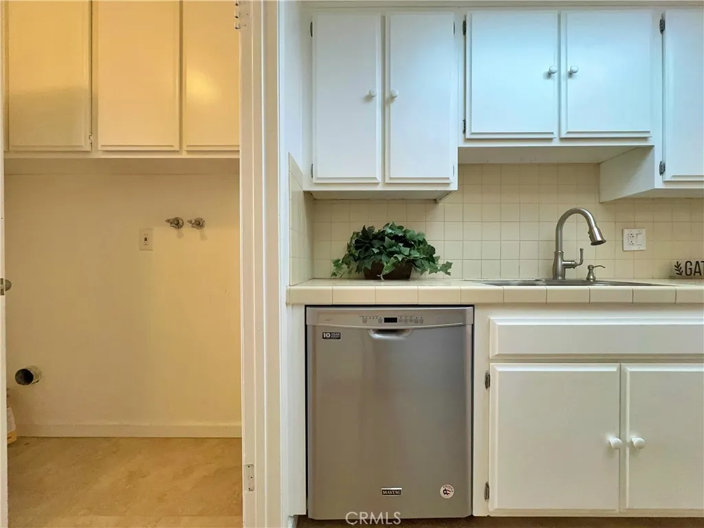 4177 Manhattan Beach Blvd., Lawndale, California 90260 home-pic-18