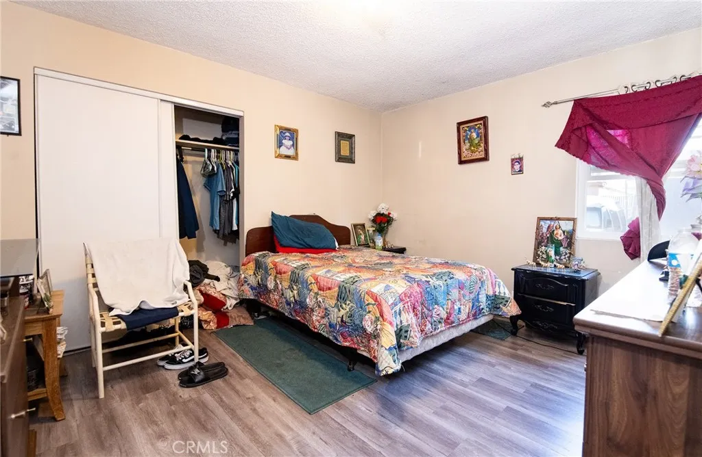 1215 E 91st, Los Angeles, California 90002 home-pic-12