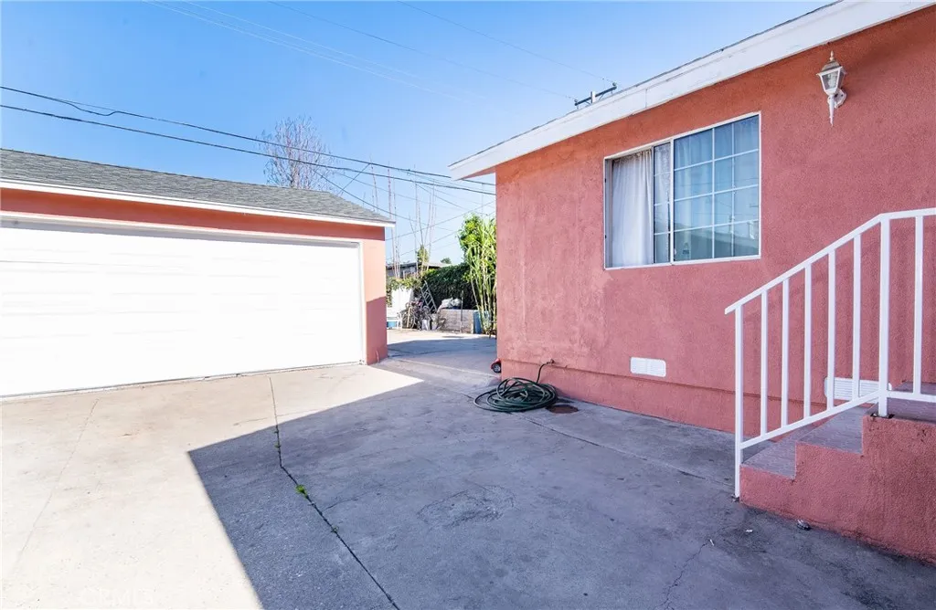 1215 E 91st, Los Angeles, California 90002 home-pic-19