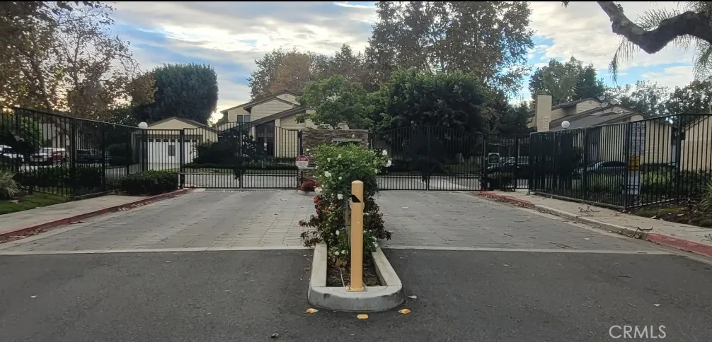 2520 N Tustin B, Santa Ana, California 92705 home-pic-27