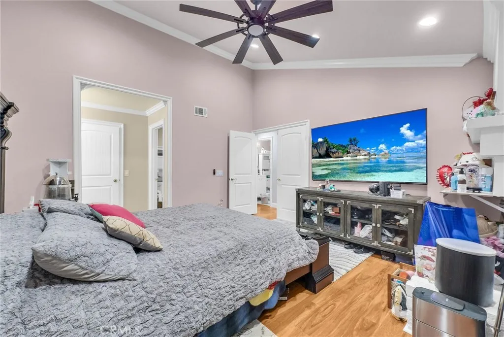 2520 N Tustin B, Santa Ana, California 92705 home-pic-16