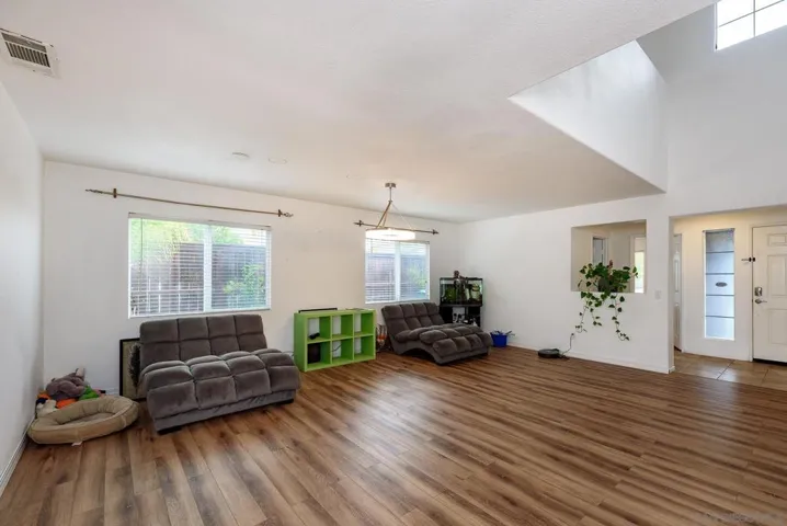 Den/Family/Great Room