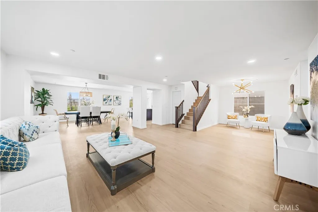 6208 Beth Page, Fontana, California 92336 home-pic-8