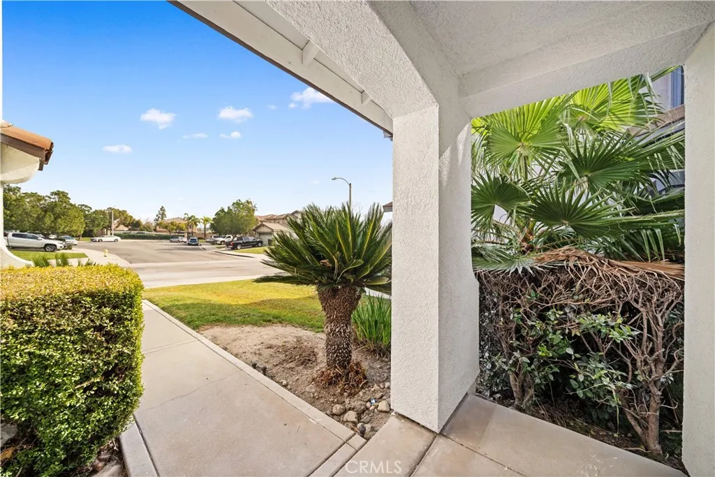 6208 Beth Page, Fontana, California 92336 home-pic-4