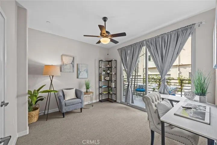 office/guest bedroom