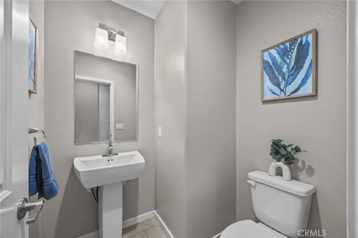 2nd floor powder room
