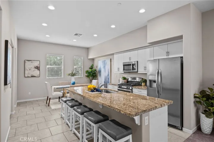 762 Chandler Walk, Upland, California 91786