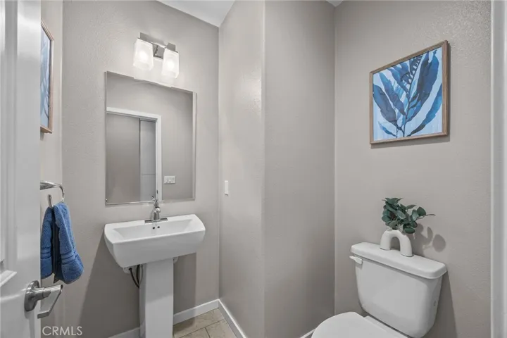 2nd floor powder room