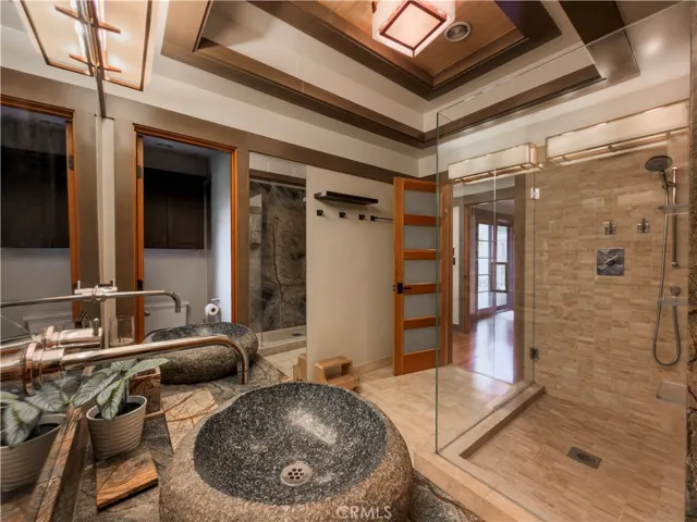 Principal Bathroom