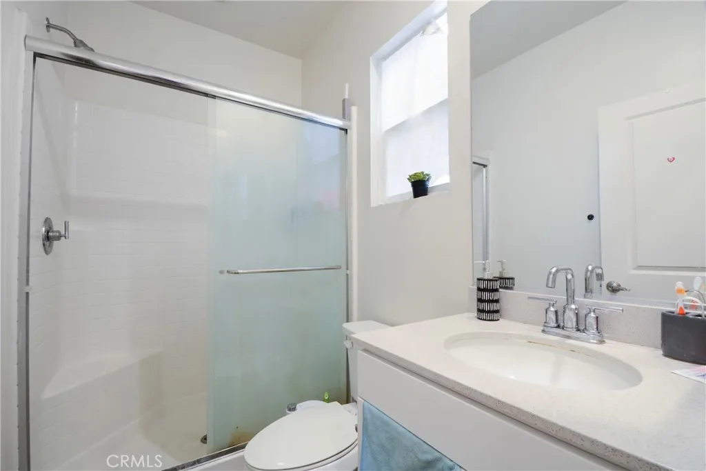3677 S Nexa Paseo, Ontario, California 91761 home-pic-6