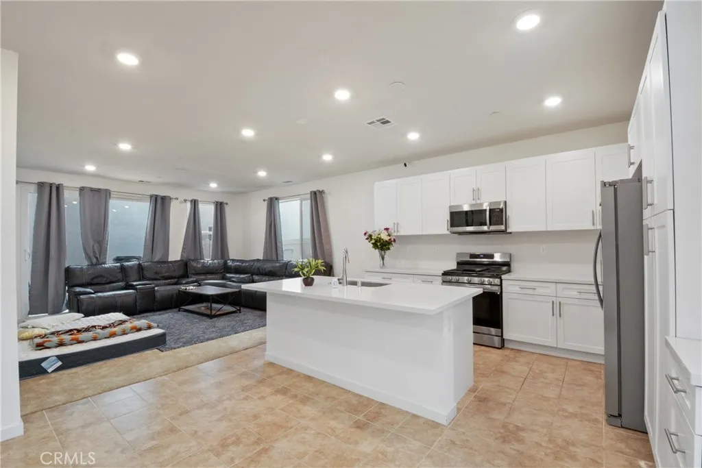 3677 S Nexa Paseo, Ontario, California 91761 home-pic-4