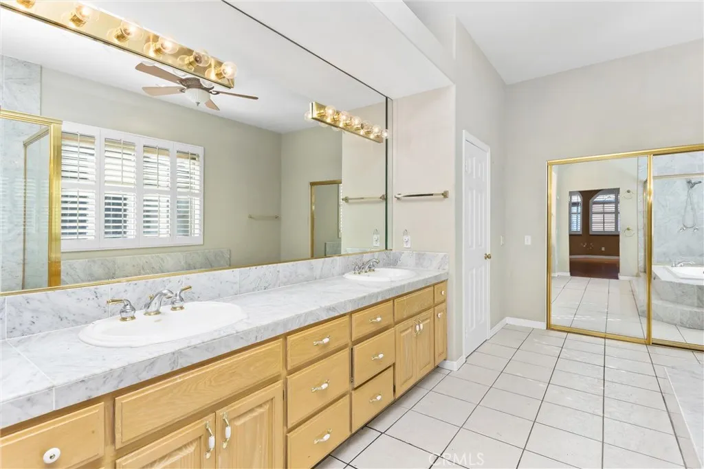 13776 Meadow View, Yucaipa, California 92399 home-pic-26