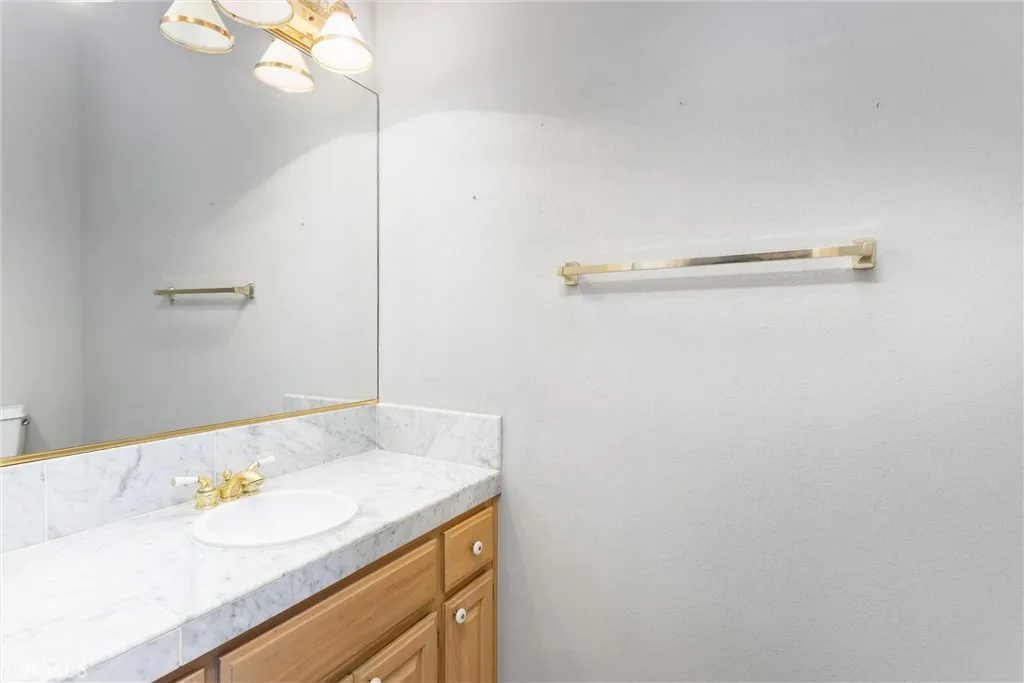 13776 Meadow View, Yucaipa, California 92399 home-pic-20