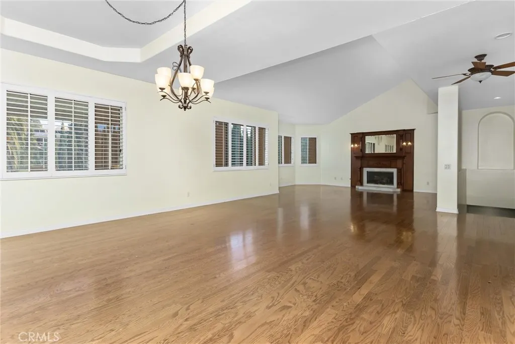 13776 Meadow View, Yucaipa, California 92399 home-pic-12