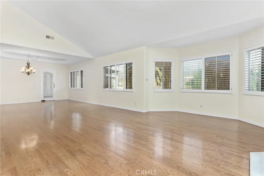 13776 Meadow View, Yucaipa, California 92399 home-pic-9
