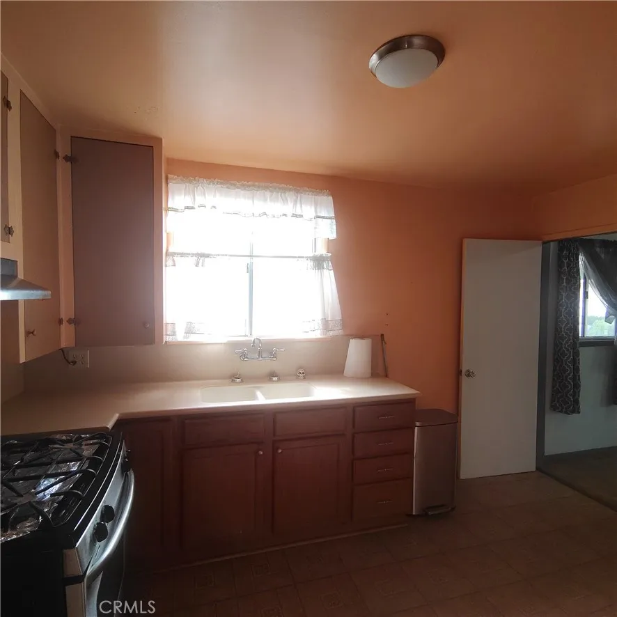9106 Danby, Santa Fe Springs, California 90670 home-pic-26