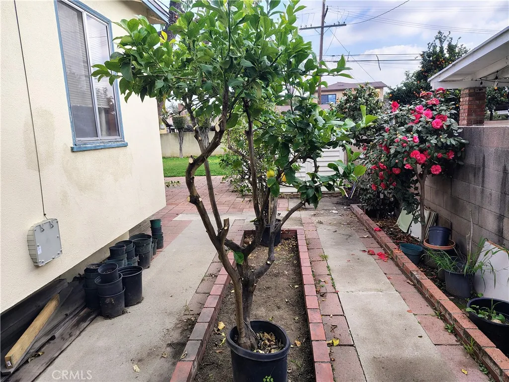 9106 Danby, Santa Fe Springs, California 90670 home-pic-8