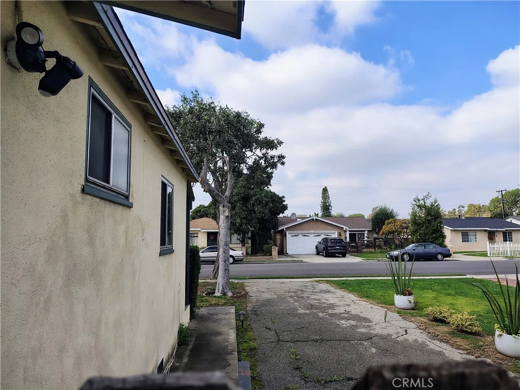 9106 Danby, Santa Fe Springs, California 90670 home-pic-18