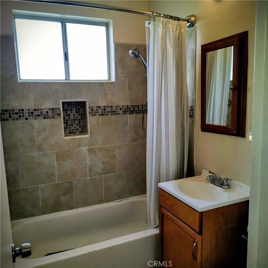 9106 Danby, Santa Fe Springs, California 90670 home-pic-28