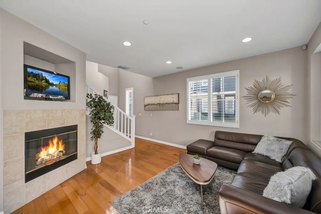 108 Peppertree, Monrovia, California 91016 home-pic-6