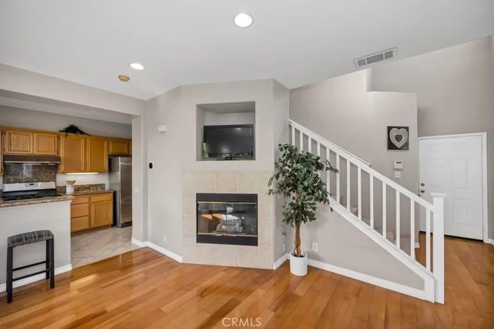 108 Peppertree, Monrovia, California 91016