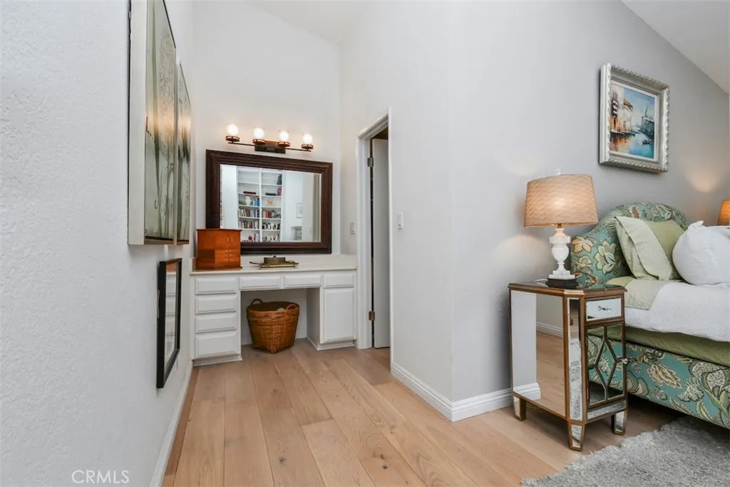 14529 Weddington 103, Sherman Oaks, California 91411 home-pic-25