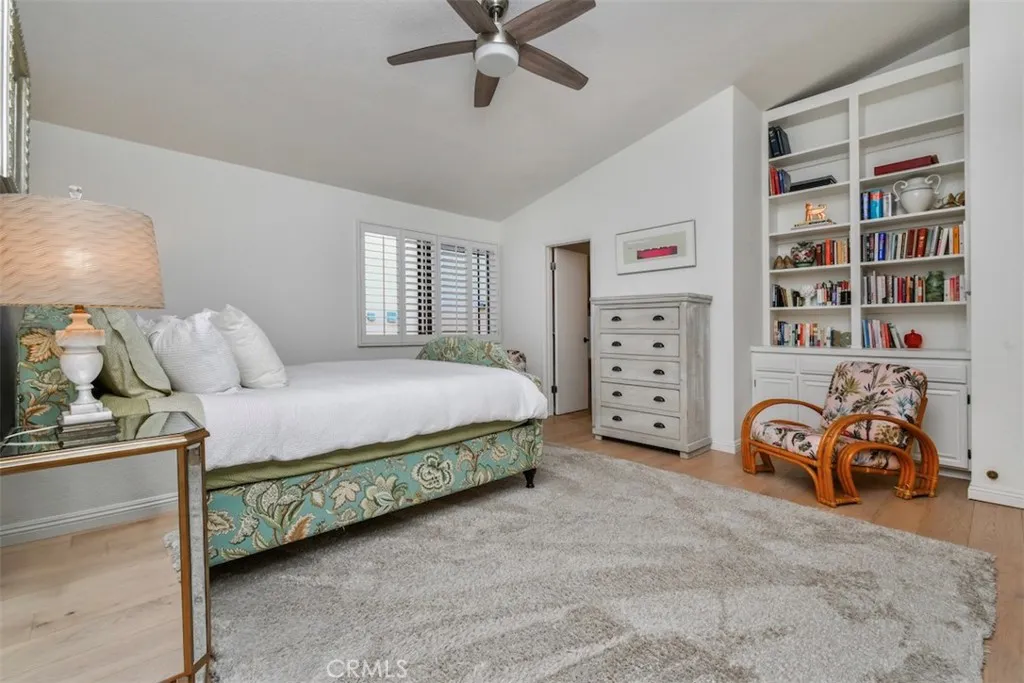 14529 Weddington 103, Sherman Oaks, California 91411 home-pic-21
