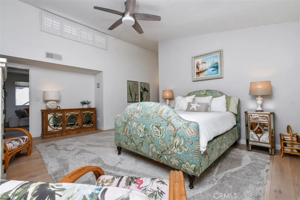 14529 Weddington 103, Sherman Oaks, California 91411 home-pic-24