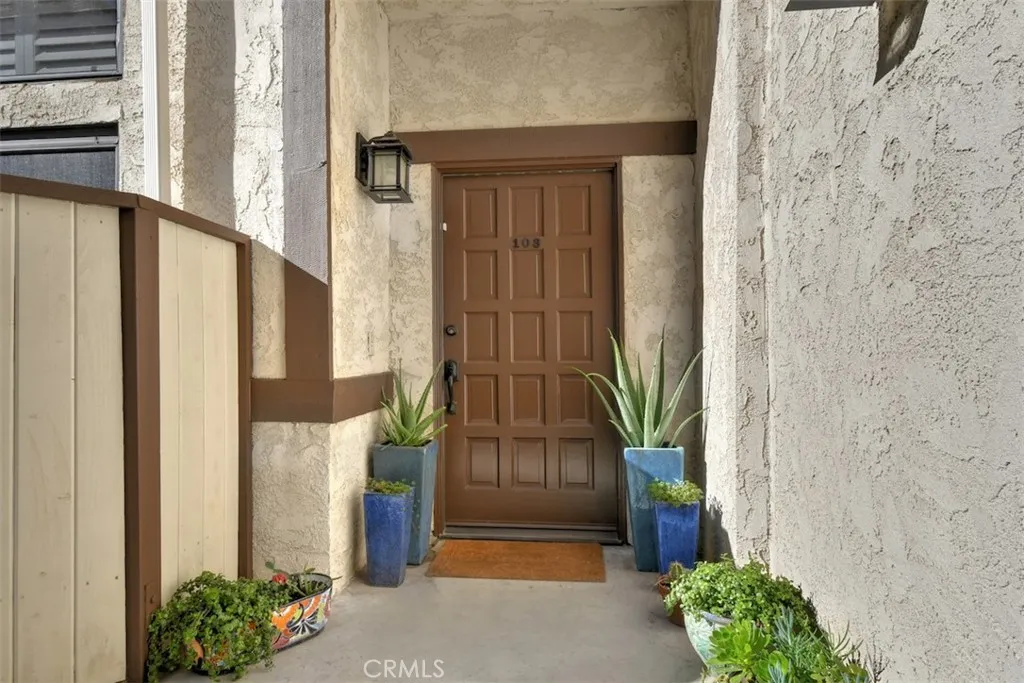 14529 Weddington 103, Sherman Oaks, California 91411 home-pic-27