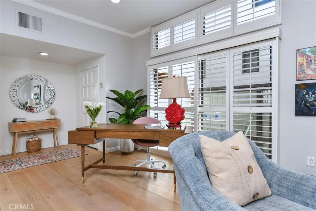 14529 Weddington 103, Sherman Oaks, California 91411 home-pic-4
