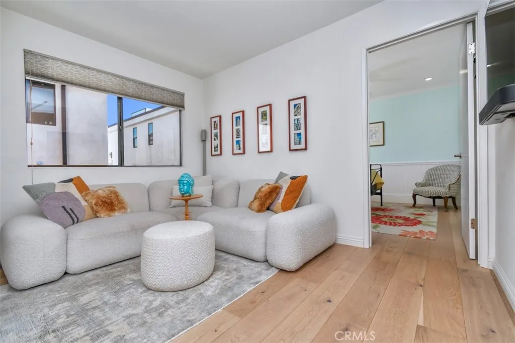 14529 Weddington 103, Sherman Oaks, California 91411 home-pic-15