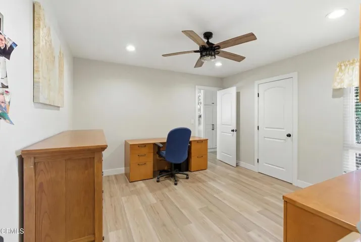 office virtually altered