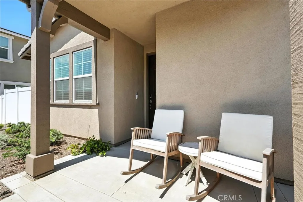 28267 Ashtree Street, Temecula, California 92591 home-pic-2