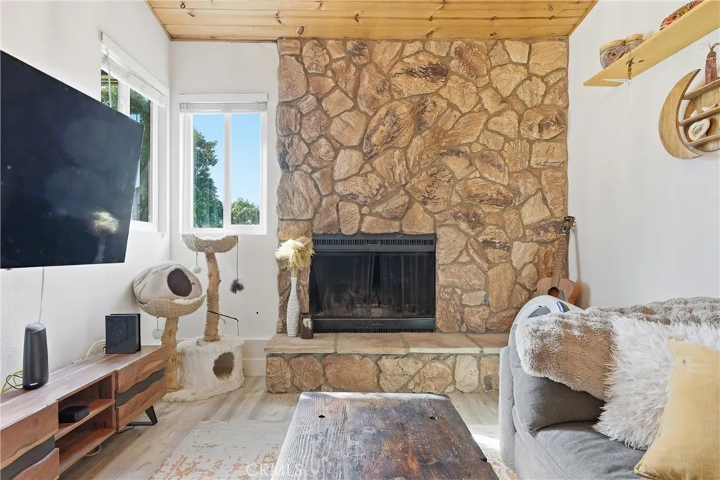 80 Mariposa Drive, San Luis Obispo, California 93401 home-pic-6