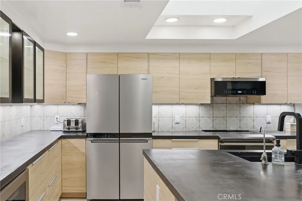 80 Mariposa Drive, San Luis Obispo, California 93401 home-pic-8