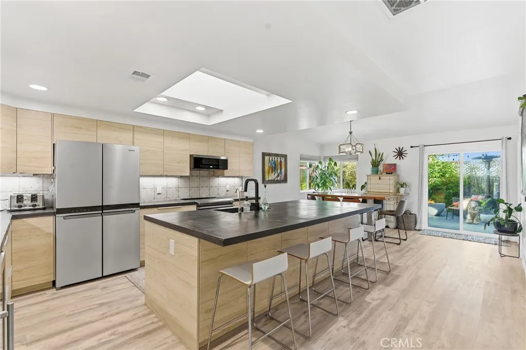 80 Mariposa Drive, San Luis Obispo, California 93401 home-pic-7