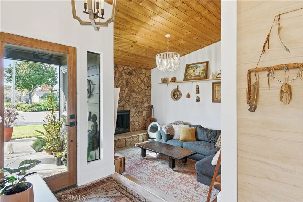 80 Mariposa Drive, San Luis Obispo, California 93401 home-pic-3