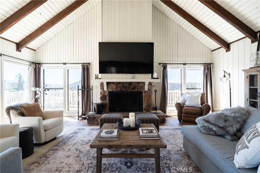 955 Deer Trail Lane, Fawnskin, California 92333 home-pic-6